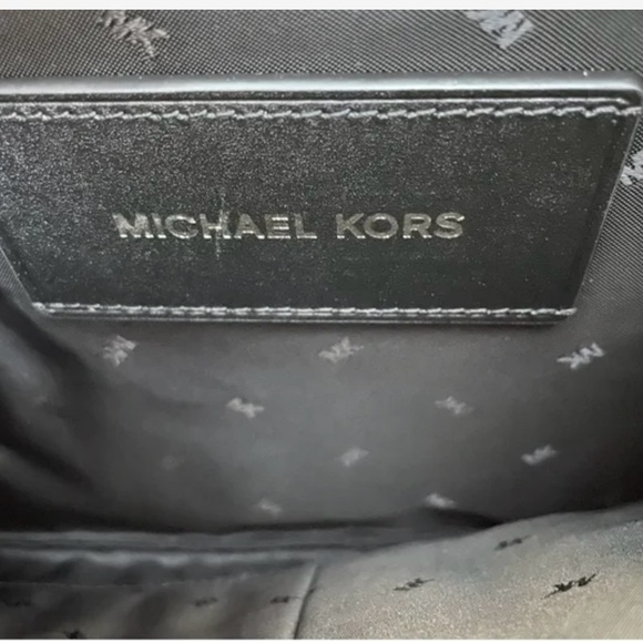Mens Michael Kors Accessory Pouch - Picture 4 of 4